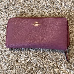 COACH Accordion Zip Wallet